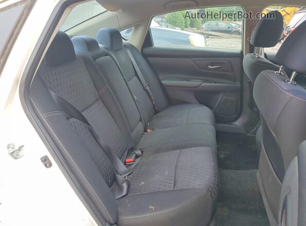 1N4AL3AP8HN338839 2017 NISSAN ALTIMA Белый Вид задних сидений