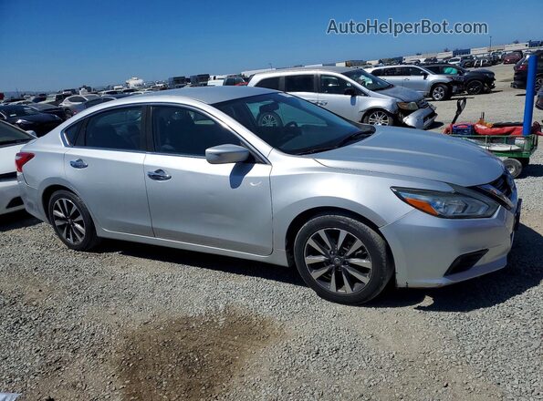 1N4AL3AP9HC264956 2017 NISSAN ALTIMA Silver Front right