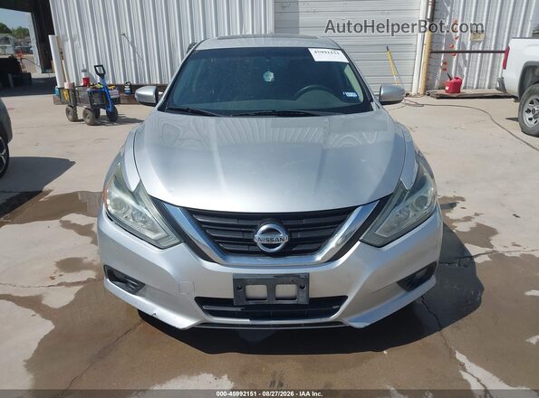 1N4AL3APXJC190047 2018 NISSAN ALTIMA Silver Widok zestawu wskaźników