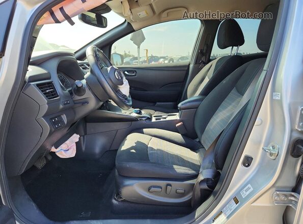 1N4AZ1CV9MC550217 2021 NISSAN LEAF Silver Вид салону спереду