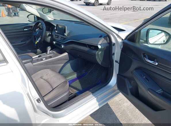 1N4BL4BV1LC130524 2020 NISSAN ALTIMA Silver Front interior view