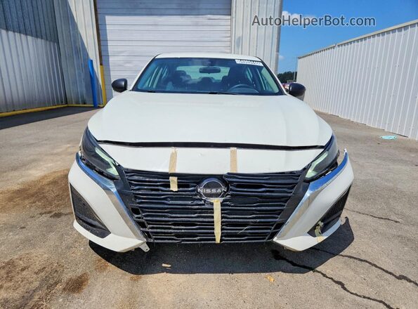 1N4BL4BV1RN332180 2024 NISSAN ALTIMA White Front view