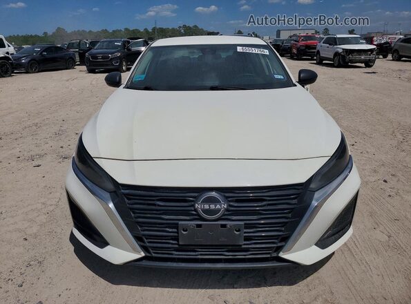 1N4BL4BV5RN357535 2024 NISSAN ALTIMA White Widok z przodu