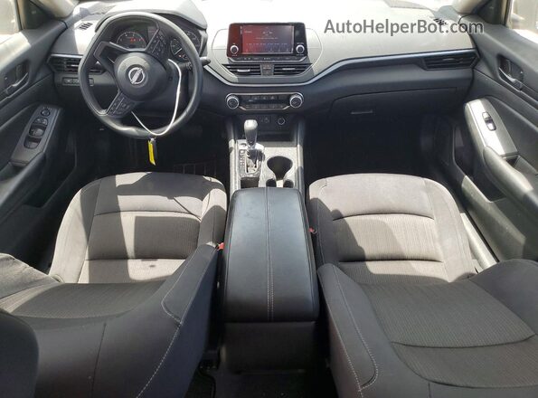 1N4BL4BV5RN357535 2024 NISSAN ALTIMA White Widok deski rozdzielczej