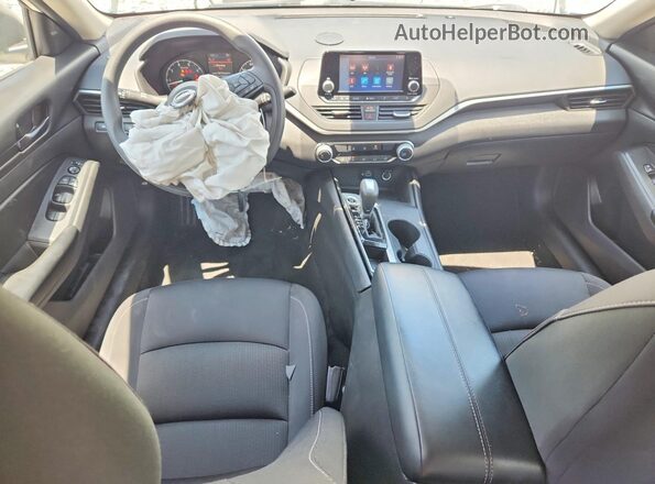 1N4BL4BV5RN422237 2024 NISSAN ALTIMA White Вид панелі приладів