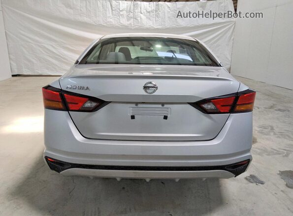 1N4BL4BV6NN393065 2022 NISSAN ALTIMA Silver Vista trasera