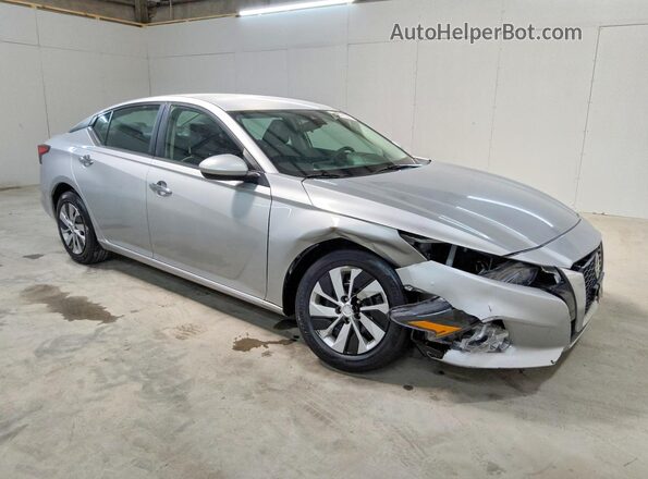 1N4BL4BV6NN393065 2022 NISSAN ALTIMA Silver Delantero derecho