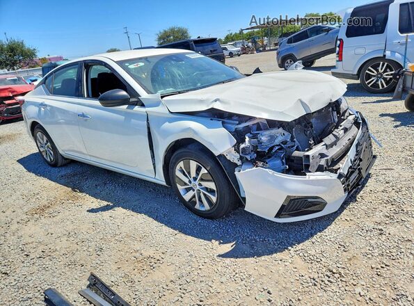 1N4BL4BV6RN364431 2024 NISSAN ALTIMA White Przód prawy