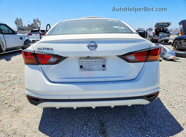 1N4BL4BV6RN364431 2024 NISSAN ALTIMA White Widok z tyłu