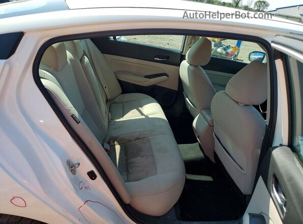1N4BL4BV7KC135435 2019 NISSAN ALTIMA White Rear seats view