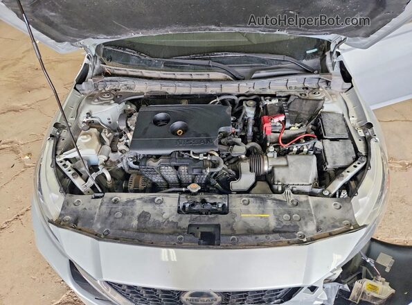 1N4BL4BV8LN319255 2020 NISSAN ALTIMA Белый Вид задней части салона