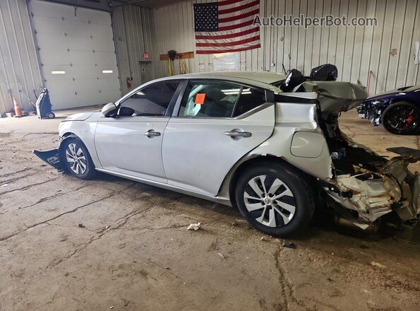 1N4BL4BV8LN319255 2020 NISSAN ALTIMA Белый Задняя левая четверть