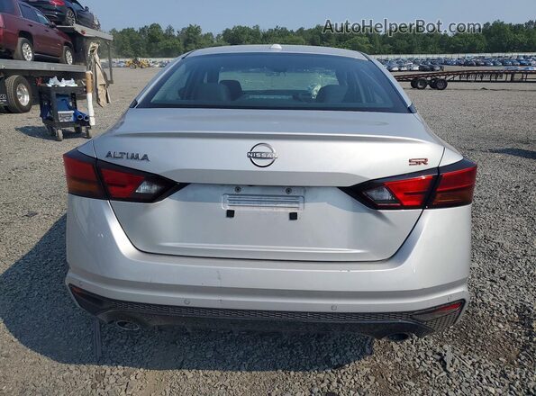 1N4BL4CV0RN391431 2024 NISSAN ALTIMA Silver Вид ззаду