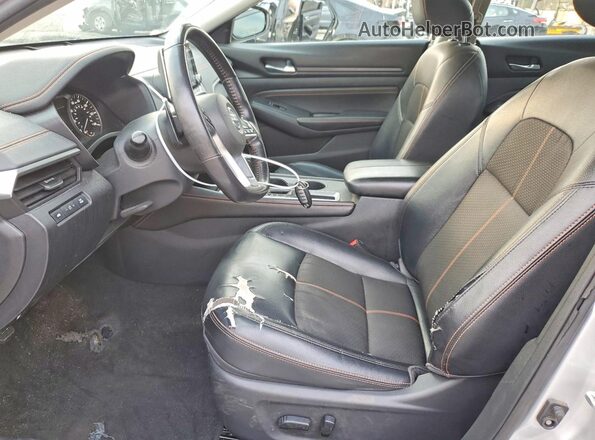 1N4BL4CV3LC164396 2020 NISSAN ALTIMA Silver Front interior view