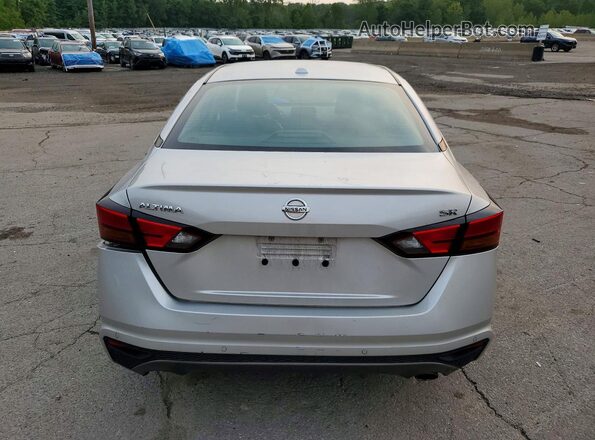 1N4BL4CV3LC164396 2020 NISSAN ALTIMA Silver Rear view