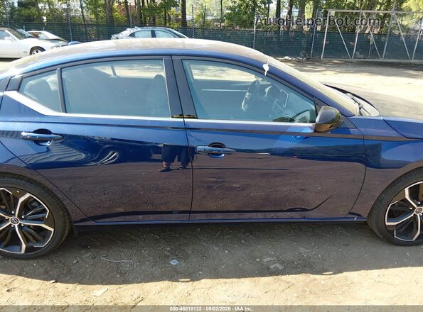 1N4BL4CV3RN410540 2024 NISSAN ALTIMA Blue უკანა სალონის ხედი