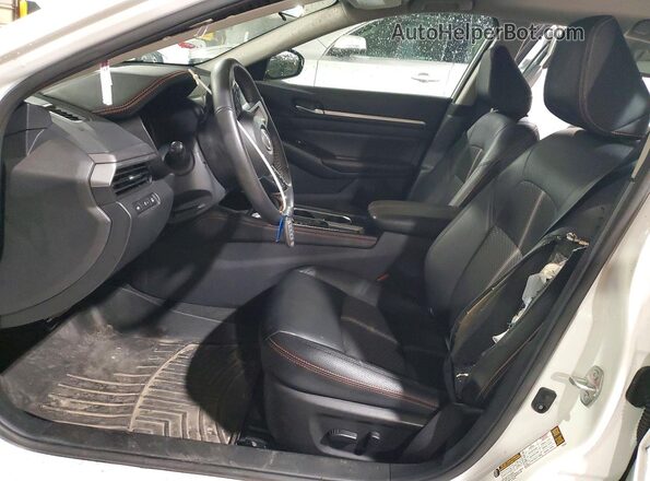 1N4BL4CV4RN419618 2024 NISSAN ALTIMA White Vista interior delantera