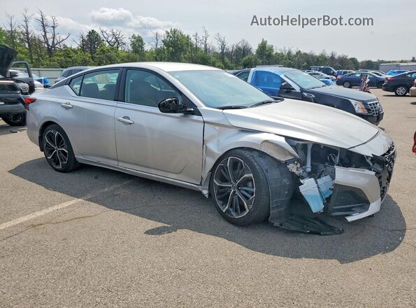 1N4BL4CV7RN326527 2024 NISSAN ALTIMA Silver Front right