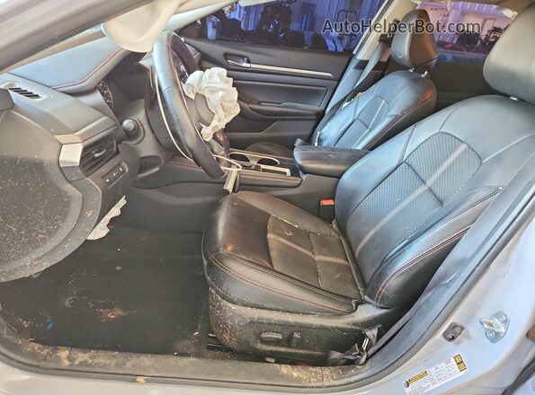 1N4BL4CV7RN378014 2024 NISSAN ALTIMA Silver Vista interior delantera