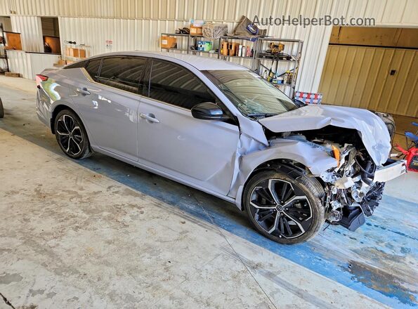 1N4BL4CV7RN378014 2024 NISSAN ALTIMA Silver Delantero derecho