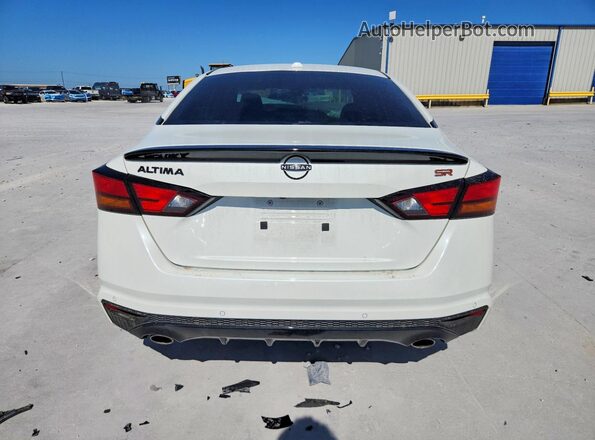 1N4BL4CV7RN380135 2024 NISSAN ALTIMA White Հետևի տեսք