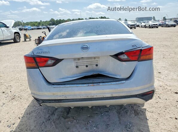 1N4BL4DV0MN331995 2021 NISSAN ALTIMA Серебряный Вид сзади