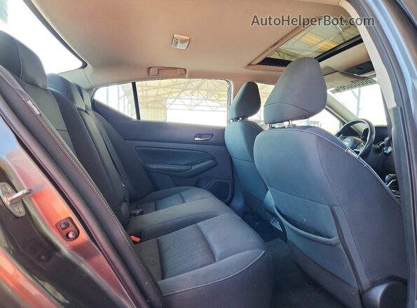1N4BL4DV0NN348152 2022 NISSAN ALTIMA Gray Widok tylnych siedzeń