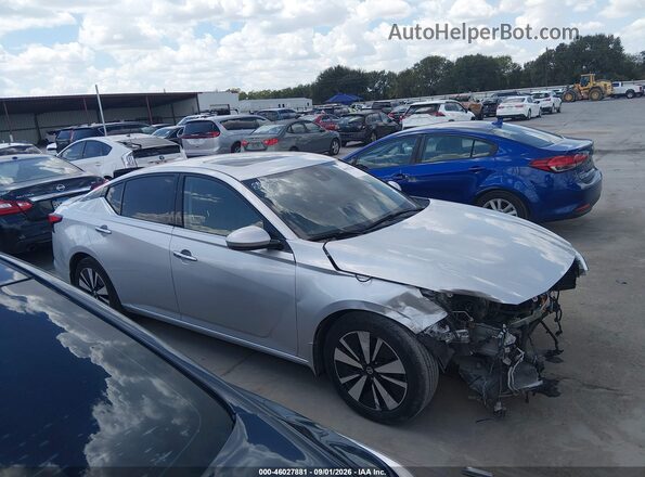 1N4BL4DV2KC214850 2019 NISSAN ALTIMA Silver Widok wnętrza 360 stopni