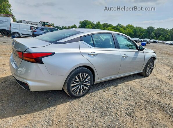 1N4BL4DV2SN378765 2025 NISSAN ALTIMA Silver უკანა მარჯვენა