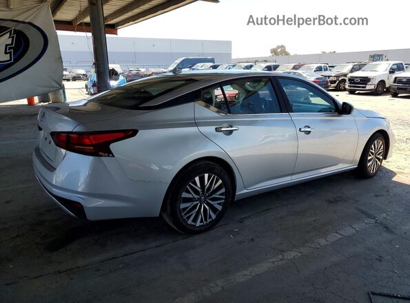 1N4BL4DV5SN431944 2025 NISSAN ALTIMA Silver უკანა მარჯვენა
