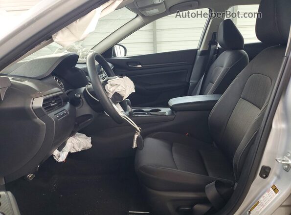 1N4BL4DV6SN379370 2025 NISSAN ALTIMA Серебряный Вид салона спереди