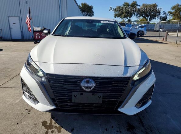 1N4BL4DV7TN304775 2026 NISSAN ALTIMA Белый Вид спереди