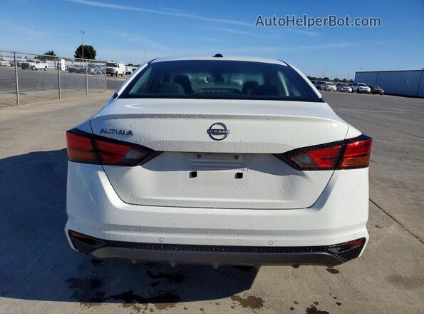 1N4BL4DV7TN304775 2026 NISSAN ALTIMA Белый Вид сзади