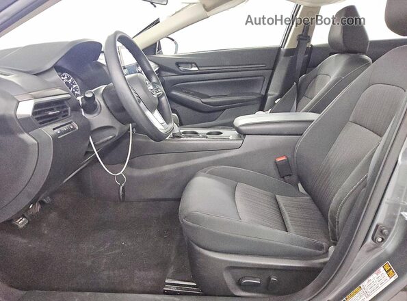 1N4BL4DV8SN432585 2025 NISSAN ALTIMA Silver წინა სალონის ხედი