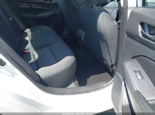 1N4BL4DV8TN330883 2026 NISSAN ALTIMA White Vista de la etiqueta del VIN