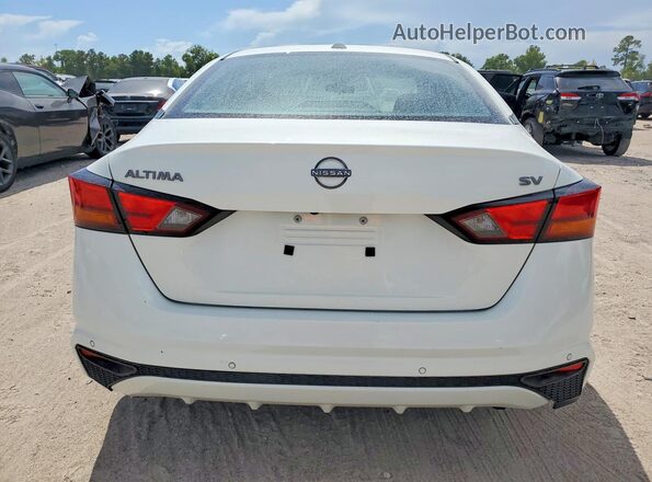 1N4BL4DV9RN433271 2024 NISSAN ALTIMA White Вид ззаду