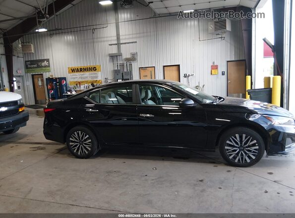 1N4BL4DW8SN392016 2025 NISSAN ALTIMA Black Սալոնի հետևի տեսք