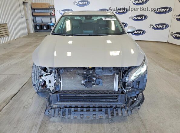 1N4BL4EV4NN401627 2022 NISSAN ALTIMA Silver Widok z przodu
