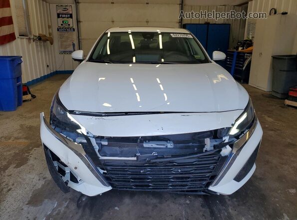 1N4BL4EW7RN326999 2024 NISSAN ALTIMA White Вид спереду