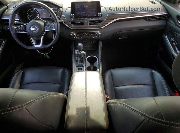 1N4BL4FVXLN311636 2020 NISSAN ALTIMA Красный Вид панели приборов