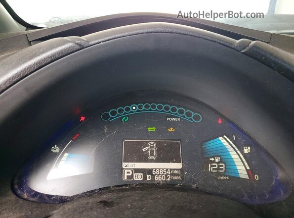 1N4BZ0CP5HC300690 2017 NISSAN LEAF Gray ხელსაწყოთა პანელის ხედი