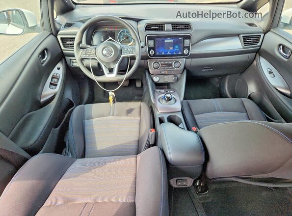 1N4BZ1BV2NC562409 2022 NISSAN LEAF Белый Вид панели приборов