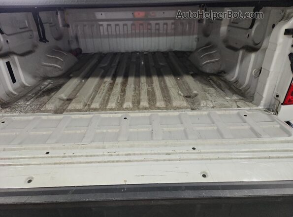 1N6AA1EC0NN104635 2022 NISSAN TITAN White 