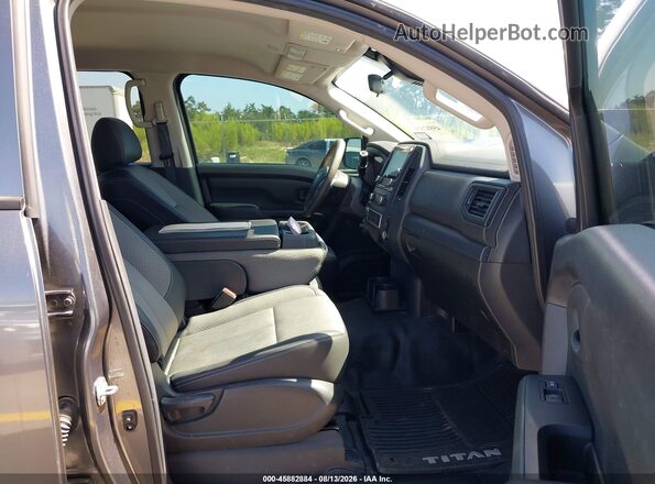 1N6AA1EC4MN526292 2021 NISSAN TITAN Silver Вид салону спереду