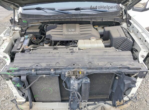 1N6AA1F4XKN516337 2019 NISSAN TITAN Белый Вид задней части салона