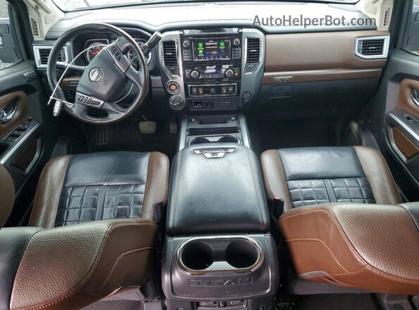 1N6AA1F4XKN516337 2019 NISSAN TITAN Белый Вид панели приборов