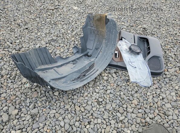 1N6AA1F4XKN516337 2019 NISSAN TITAN Белый Вид подкапотного пространства