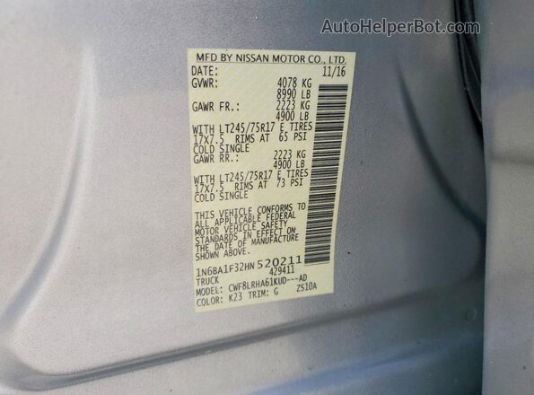 1N6BA1F32HN520211 2017 NISSAN TITAN Silver Вид підкапотного простору