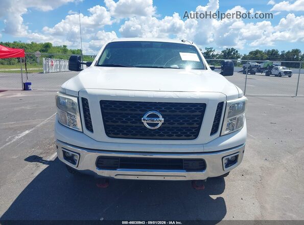 1N6BA1F41KN510012 2019 NISSAN TITAN XD White Vista del cuadro de instrumentos