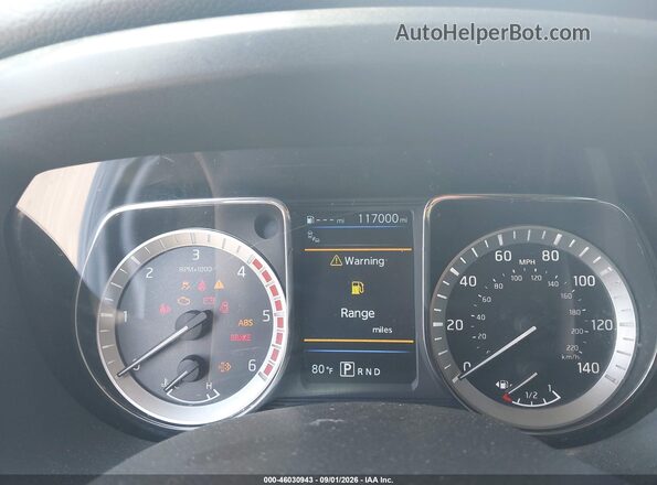 1N6BA1F41KN510012 2019 NISSAN TITAN XD White Vista de los asientos traseros